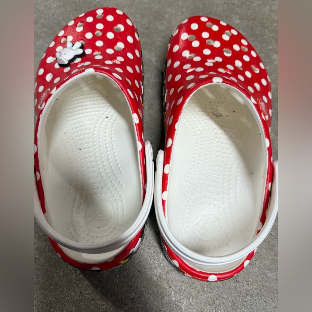 Minnie Mouse crocs - Picture 2 of 5